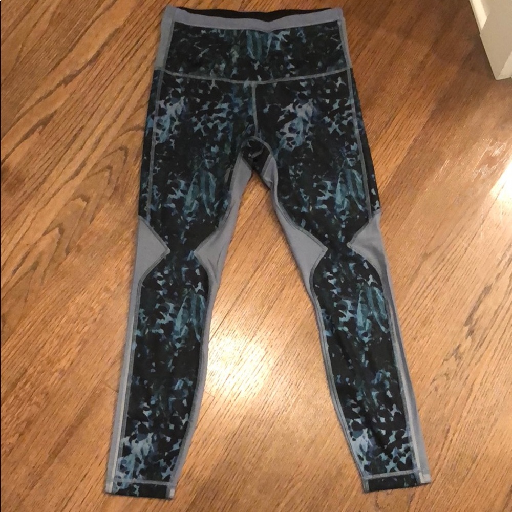 Lululemon Blue Floral Camo Mesh